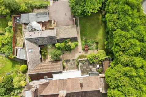 Lifestyle Feature Shot