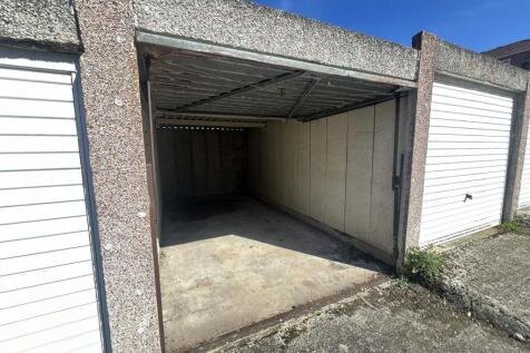garage 2.jpg