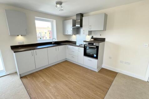 New Road, Tadley, RG26 photo 3