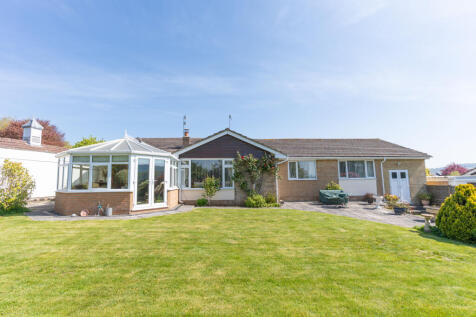 8 Meadow Drive-22