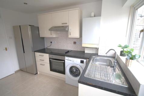 Kitchen b.JPG