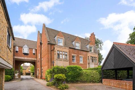 8 The Grange