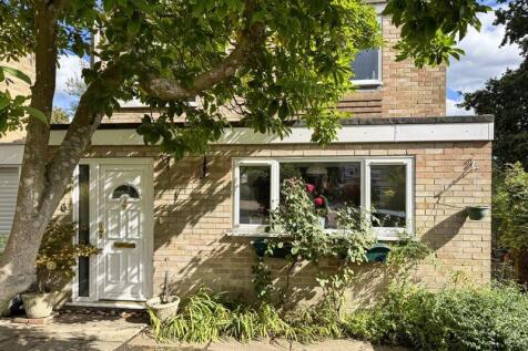 Camberley, GU16 - property photo