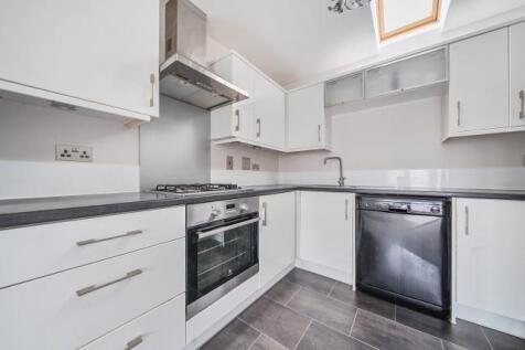 Wyatt Way, Aylesbury, HP18 photo 3