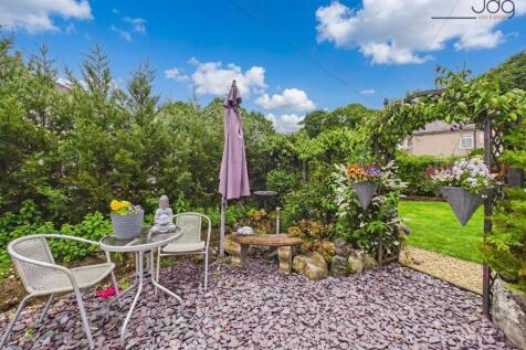Spacious Garden
