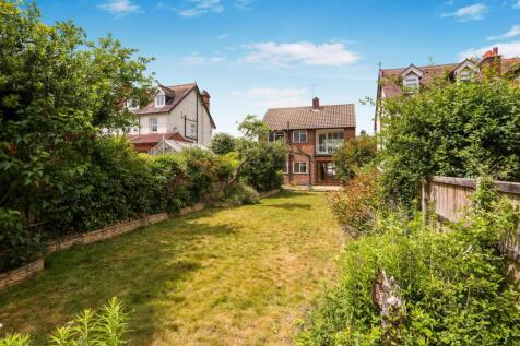 1715235597 - 4a Highfield Road, SM1 - 2.jpg