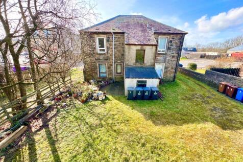 Main Street, Glengarnock rear garden