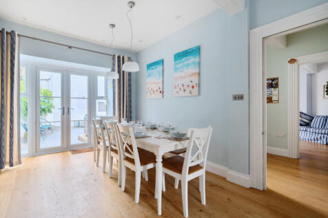 1298997-19-684863...