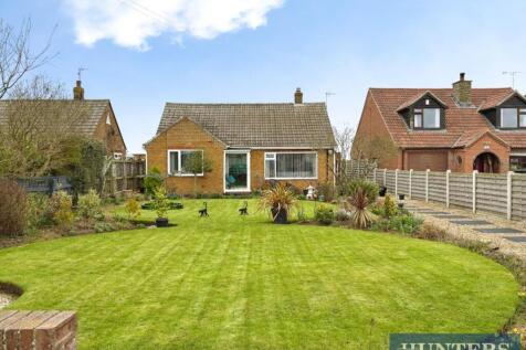 81a3a813-2 20Front 20Garden.jpeg
