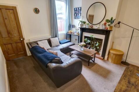 Middle Reception room