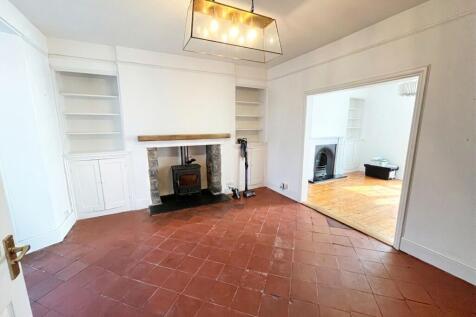 7 High Street, Cowbridge, The Vale of Glamorgan CF71 7AD photo 4
