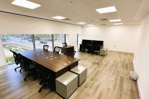 5 Onyx 102 Camley Street London N1C 4PF  interna