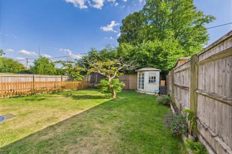 CAM01354G0-PR0558-STILL034