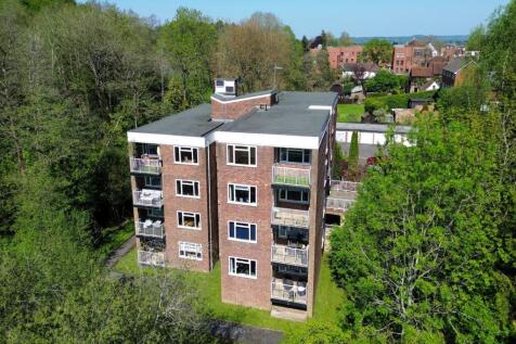 Godalming, GU7 - property photo
