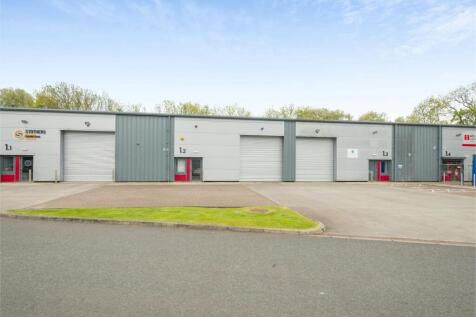 8690747-exterior04-v2-800.jpg