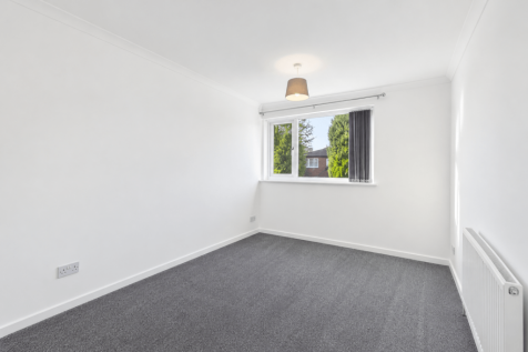 Brighton Road, London, CR8 photo 5