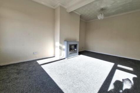 Northfield Way, Swindon, Wiltshire photo 3