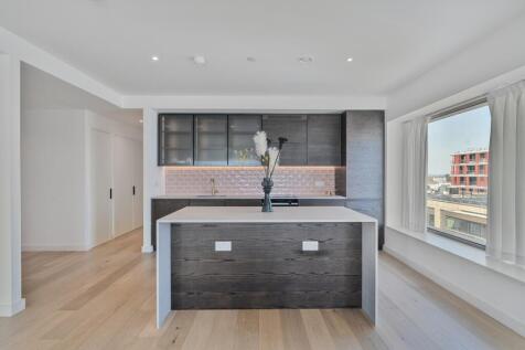 1302071-13-685095...