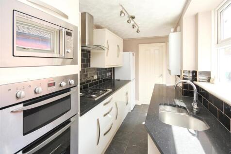kitchen 1.JPG