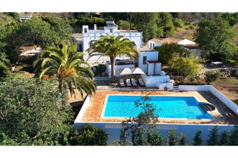 Almancil Fully Renovated 5 Bed Villa For Sale (16)