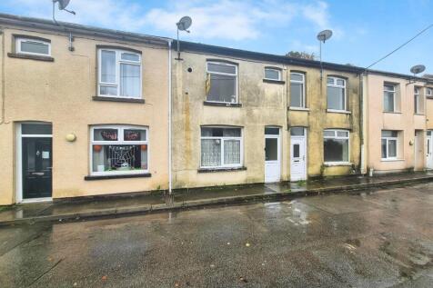 Abertillery, NP13 - property photo