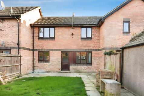 Rear Aspect &amp; Garden