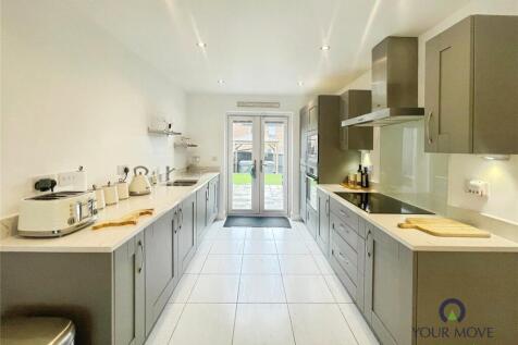 The Grove, Blackburn, Lancashire, BB2 photo 4
