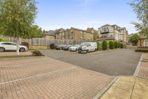 Flat 9, 15 Priory Road, HP13 6SL-15.jpg