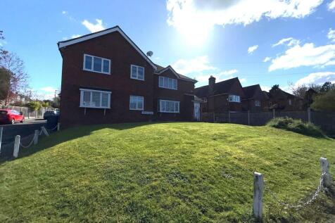2HollyLodgeExt