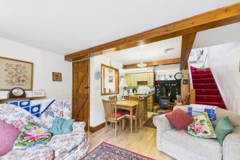 Open Plan Kitchen / Living Room