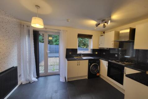 Fintry Avenue, Deans, Livingston, West Lothian photo 5