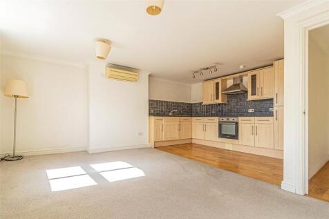 Wood Street, Old Town, Swindon, Wiltshire, SN1 photo 3