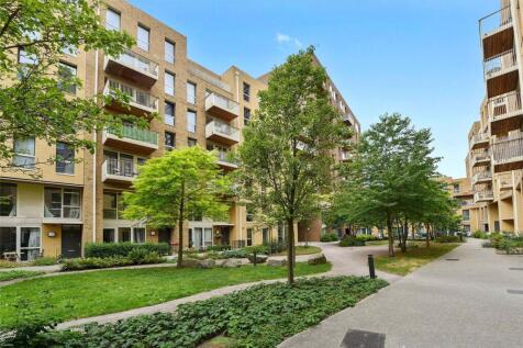 Oxley Square, Bow E3