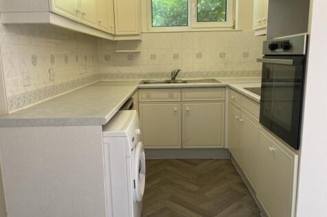 Callis Court Road, Broadstairs, CT10 photo 4