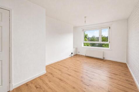 22F Tullideph  Road Dundee-2.jpg