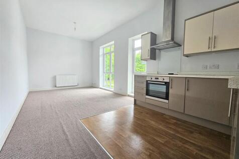 16 Danescourt Manor, Danescourt Road, Tettenhall, Wolverhampton photo 2