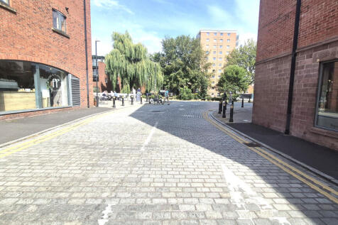 Access To Canal