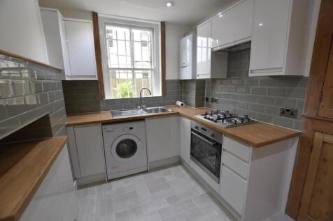 Kitchen2.jpg