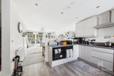 Kitchen/Living Space