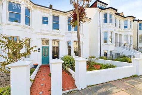 3 Bedroom Semi-Detached in BN1 6GL