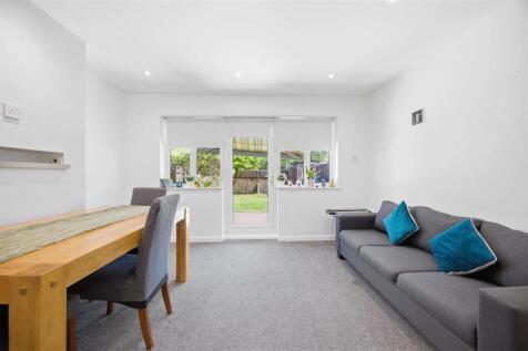 Living/dining room