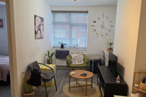 One Bed Apartment for rent