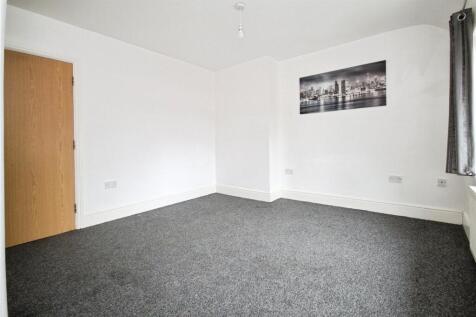 Heathway, Dagenham, RM10 photo 4