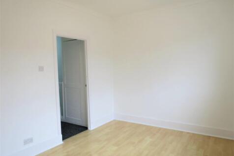 King Edwards Road, En3 photo 5