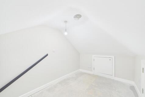 CAM02136G0-PR0564-STILL007