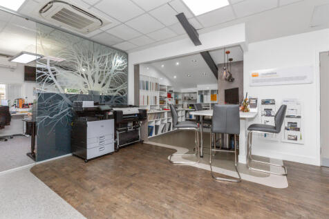 1 Graylands Gateway, Langhurst Wood Road, Graylands, Horsham RH12 4QD