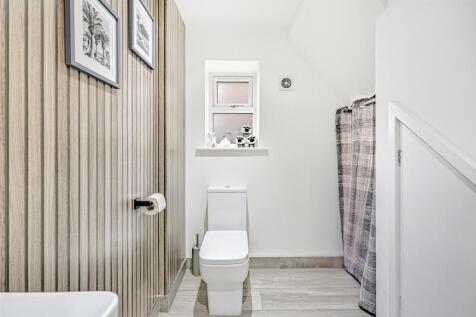 Cloakroom/Utility Area