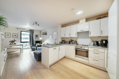 1389360-9-6943ea7...