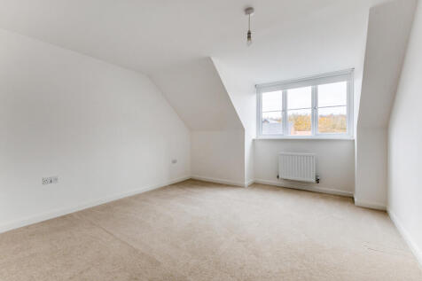 Leaf Living at Hounsome Fields, Basingstoke, RG23, Hampshire photo 4