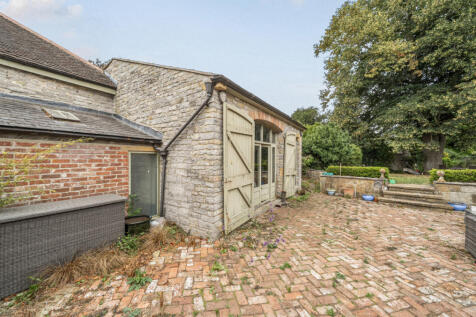 1341291-3-68a5a50...